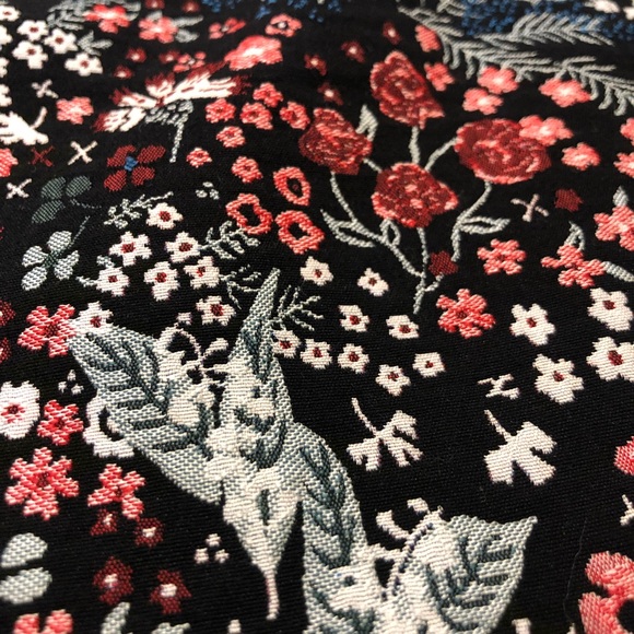 Stunning Embroidered Mini Skirt! - Picture 3 of 4